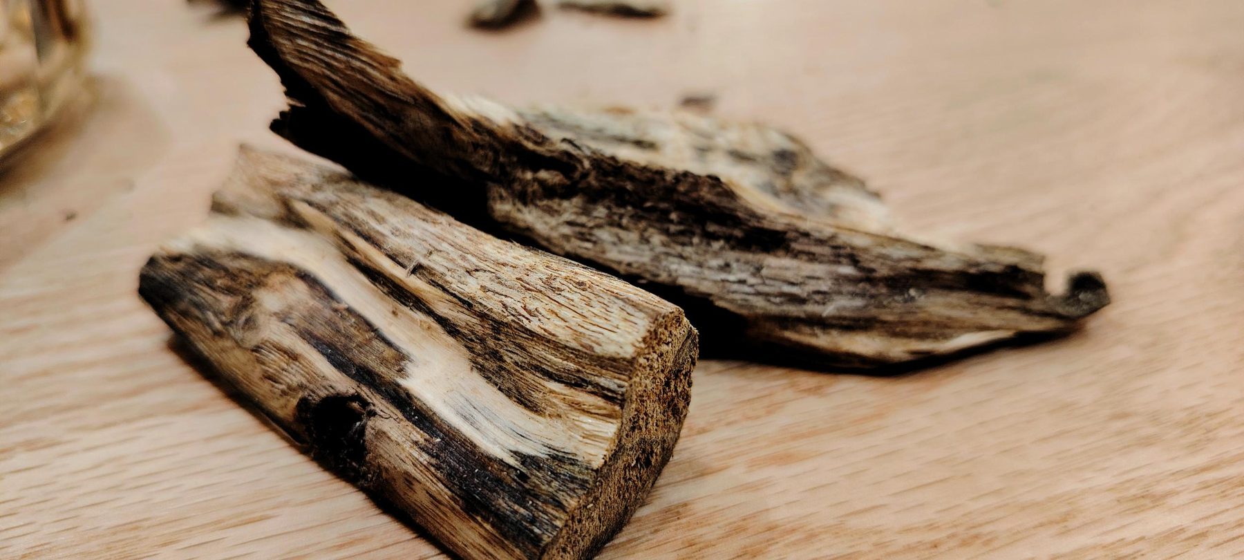 Agarwood pieces